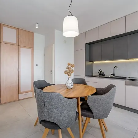 Modern 90 M2 With Balcony W The Sea View Apartman