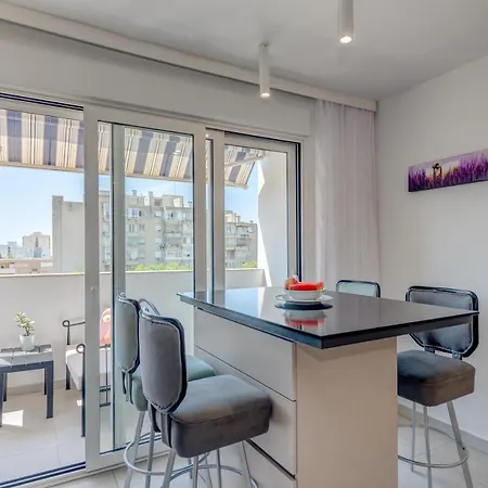 Modern 90 M2 With Balcony W The Sea View Διαμέρισμα *