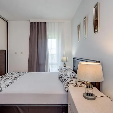 Modern 90 M2 With Balcony W The Sea View Spalato