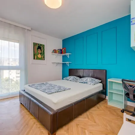 Modern 90 M2 With Balcony W The Sea View Апартаменты *