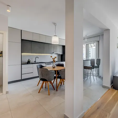 Modern 90 M2 With Balcony W The Sea View *