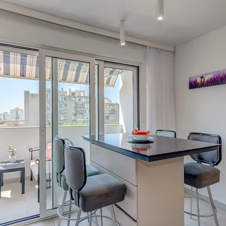 Modern 90 M2 With Balcony W The Sea View * Split